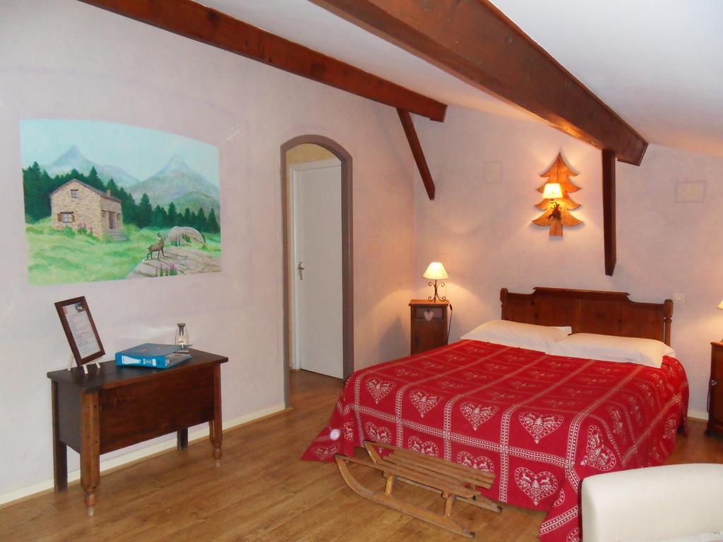 Bed and Breakfast L'Estapade Des Tourelons Saint-Jean-en-Royans Camera foto
