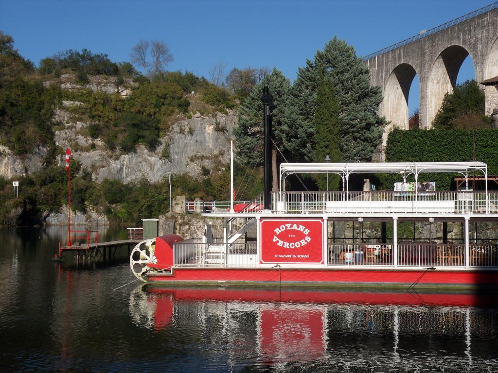 Bed and Breakfast L'Estapade Des Tourelons Saint-Jean-en-Royans Esterno foto