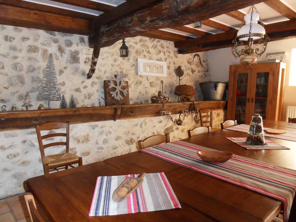 Bed and Breakfast L'Estapade Des Tourelons Saint-Jean-en-Royans Esterno foto